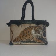 No.28 一閑張り かごバッグ ﾍﾞｰｼﾞｭ地 金線有り 表虎裏龍